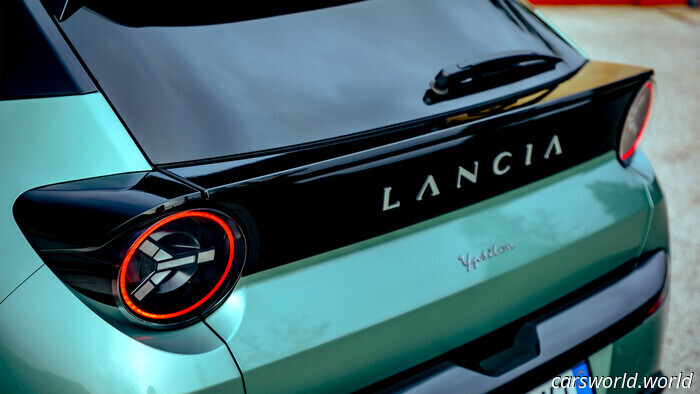 El Lancia Ypsilon Hybrid 2025 Gana Más Potencia Sin Ganar Más Potencia | Carscoops